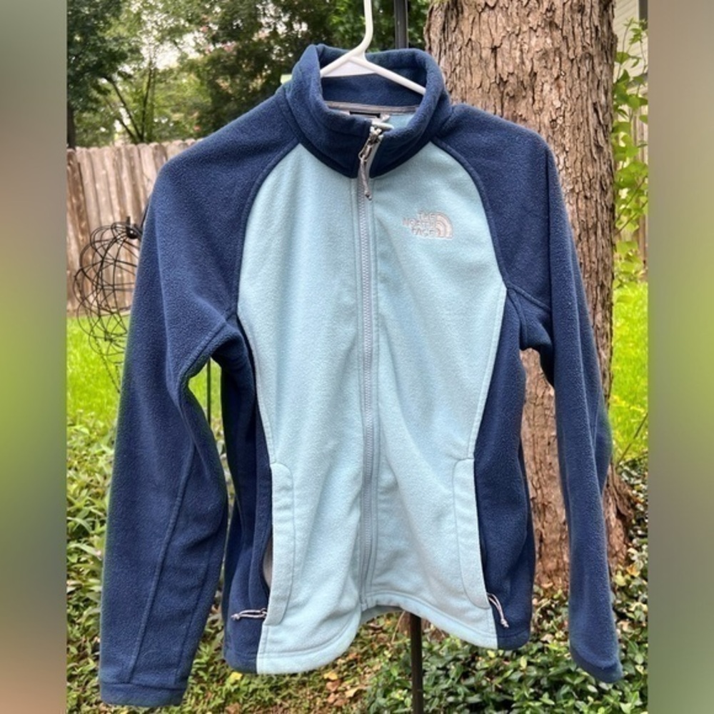 ▶️ The North Face ◀️ Fleece full zip jacket. Blue / baby blue. Size Small.
